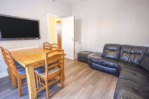 Photo 18- click for photo gallery